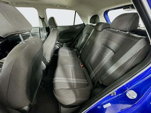 Used 2025 Hyundai Venue SEL FWD image 31