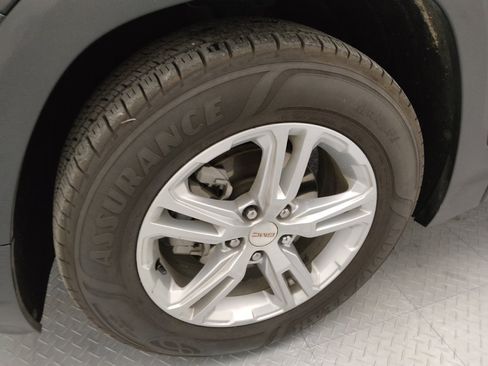 Used 2022 GMC Terrain SLE w/ Driver Convenience Package image 31