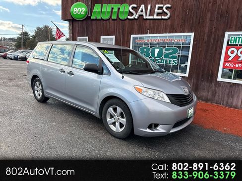 Used 2014 Toyota Sienna L image 1