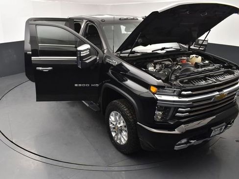 Used 2022 Chevrolet Silverado 2500 High Country w/ Z71 Off-Road Package AWD/4WD image 26