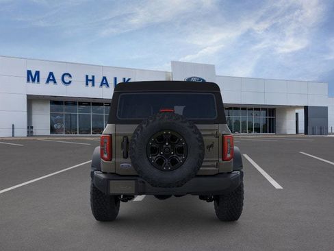 New 2026 Ford Bronco Outer Banks w/ Sasquatch Package image 5