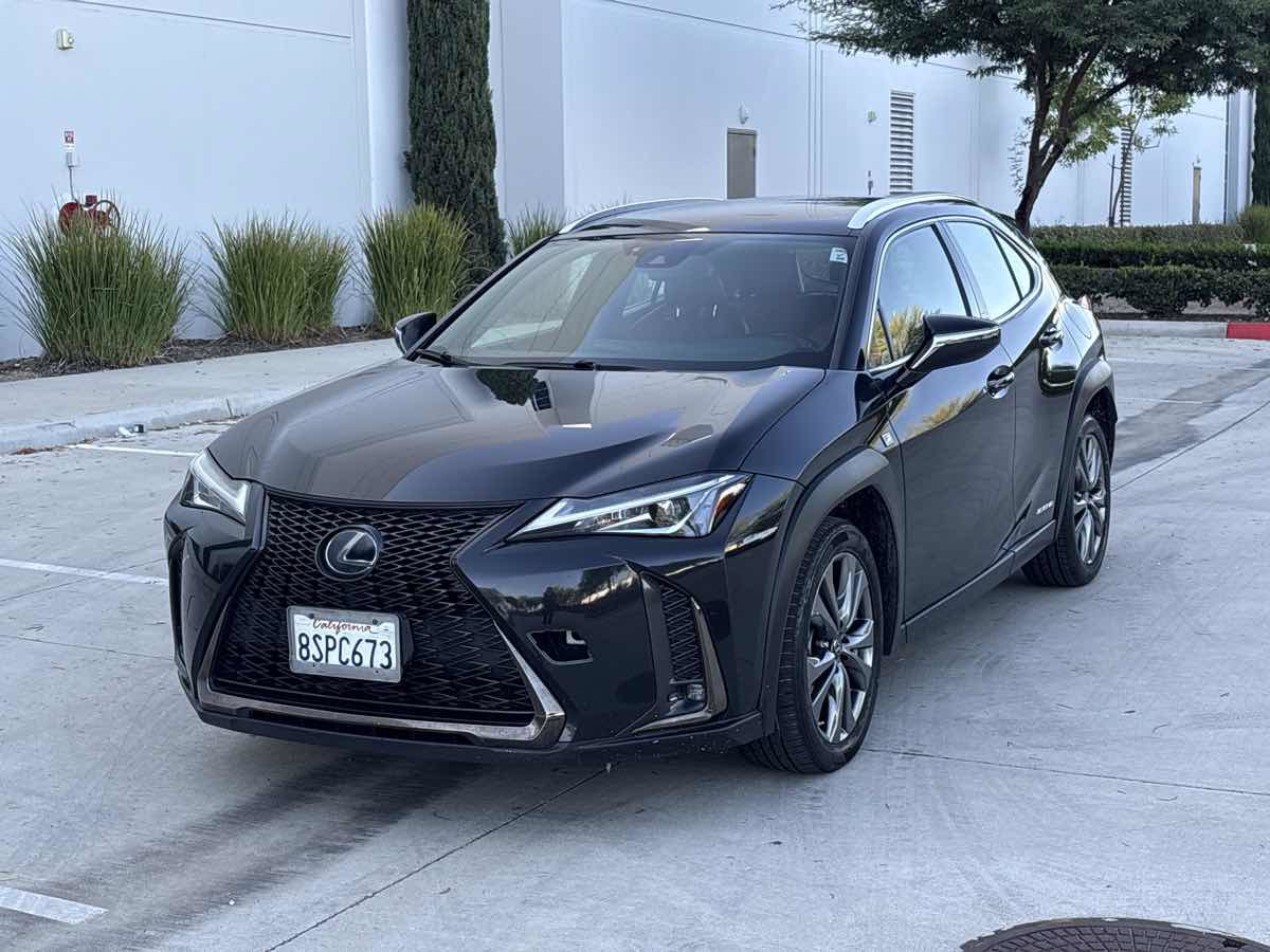 Used 2020 Lexus UX 250h F Sport w/ Accessory Package AWD/4WD image 7