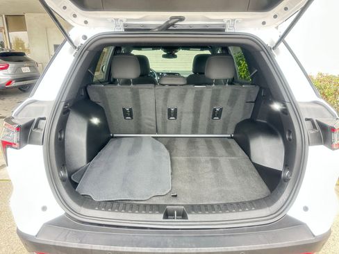 Used 2025 Chevrolet Equinox LT image 31