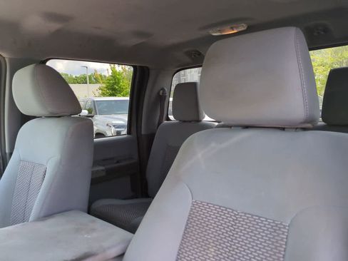 Used 2011 Ford F250 XLT w/ XLT Premium Pkg AWD/4WD image 8