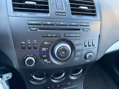 Used 2012 MAZDA MAZDA3 i Touring FWD image 21