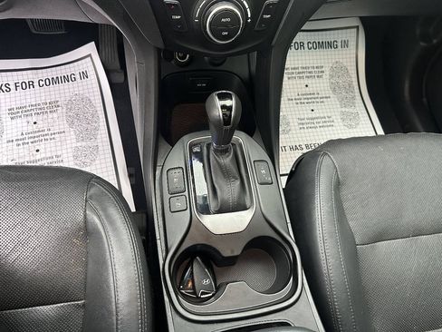 Used 2015 Hyundai Santa Fe GLS w/ Option Group 03 AWD/4WD image 16