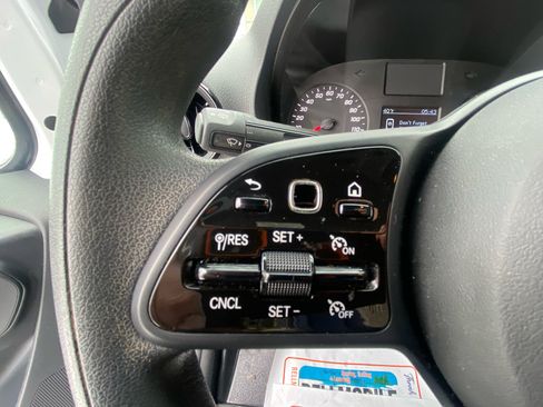 Used 2023 Mercedes-Benz Sprinter 2500 image 24