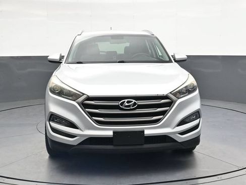 Used 2016 Hyundai Tucson SE w/ Option Group 02 AWD/4WD image 10