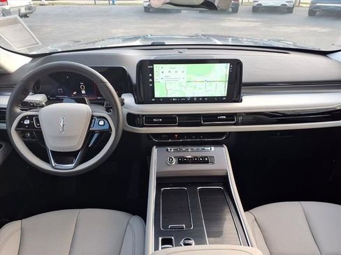 New 2026 Lincoln Aviator 2WD image 6