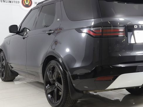 Used 2023 Land Rover Discovery Metropolitan Edition image 27
