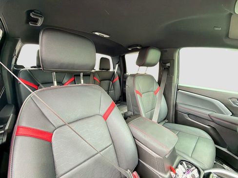 Used 2025 Chevrolet Colorado Z71 w/ Technology Package image 28