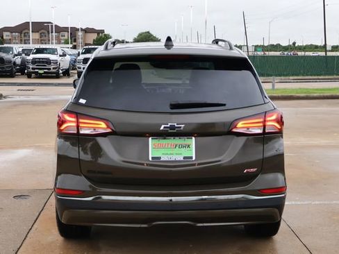 Used 2023 Chevrolet Equinox RS w/ RS Leather Package FWD image 5