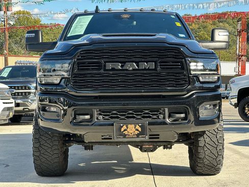 Used 2023 RAM 2500 Limited AWD/4WD image 2