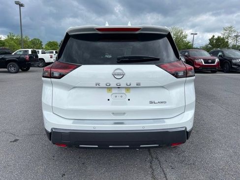 New 2025 Nissan Rogue SL w/ Tech Package image 6