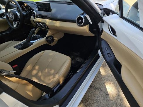 New 2025 MAZDA MX-5 Miata RF Grand Touring image 9
