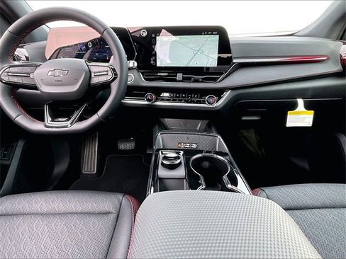 New 2026 Chevrolet Equinox RS image 10