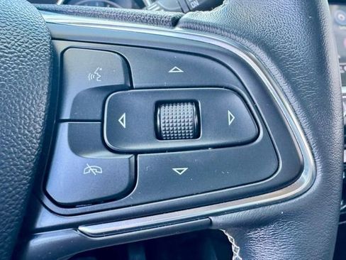 Used 2023 Buick Encore GX Select w/ Sport Touring Package AWD/4WD image 18
