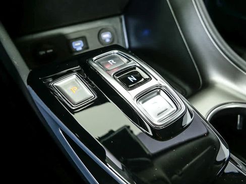 Used 2021 Hyundai Sonata SEL FWD image 16