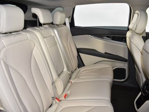 Used 2020 Lincoln Nautilus Reserve w/ Equipment Group 201A AWD/4WD image 14