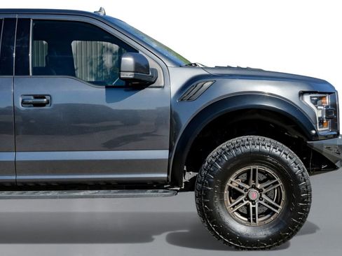 Used 2019 Ford F150 Raptor w/ Equipment Group 802A Luxury image 8