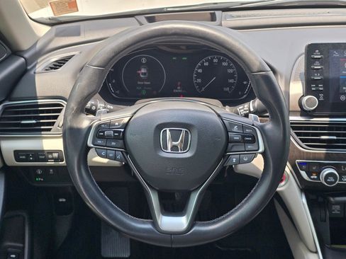 Used 2020 Honda Accord Touring image 13