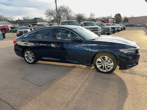 Used 2019 Honda Accord LX image 5