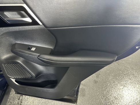 Used 2022 Mitsubishi Outlander SE image 35