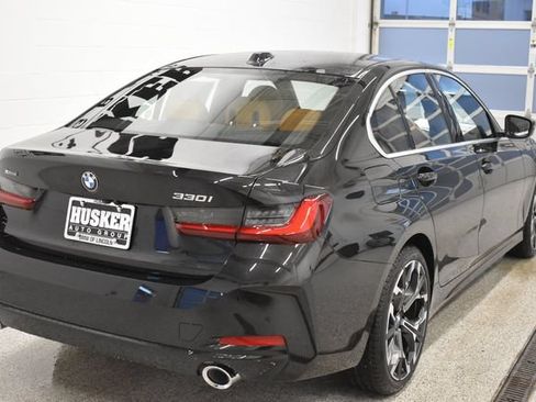 New 2026 BMW 330i xDrive Sedan w/ Premium Package AWD/4WD image 4