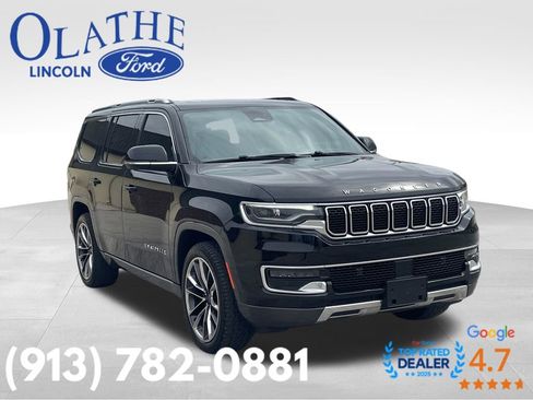 Used 2022 Jeep Wagoneer Series III w/ Premium Group I AWD/4WD image 7