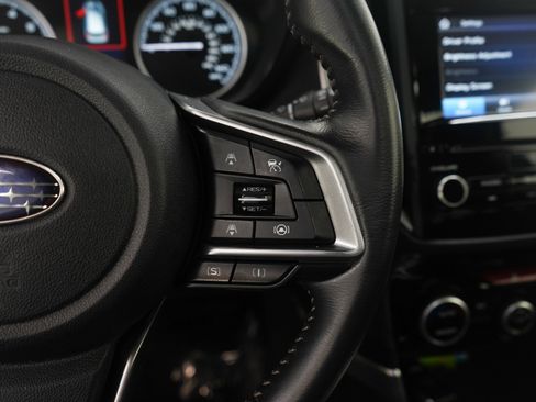 Used 2020 Subaru Forester Premium image 19