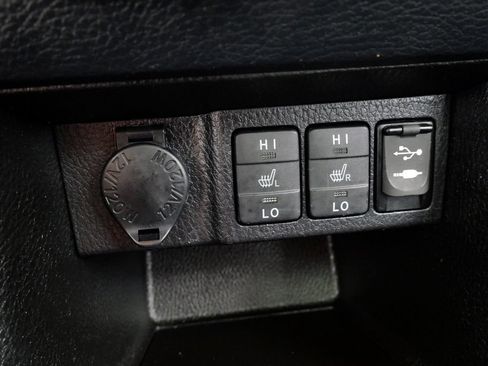 Used 2016 Toyota Corolla L FWD image 25