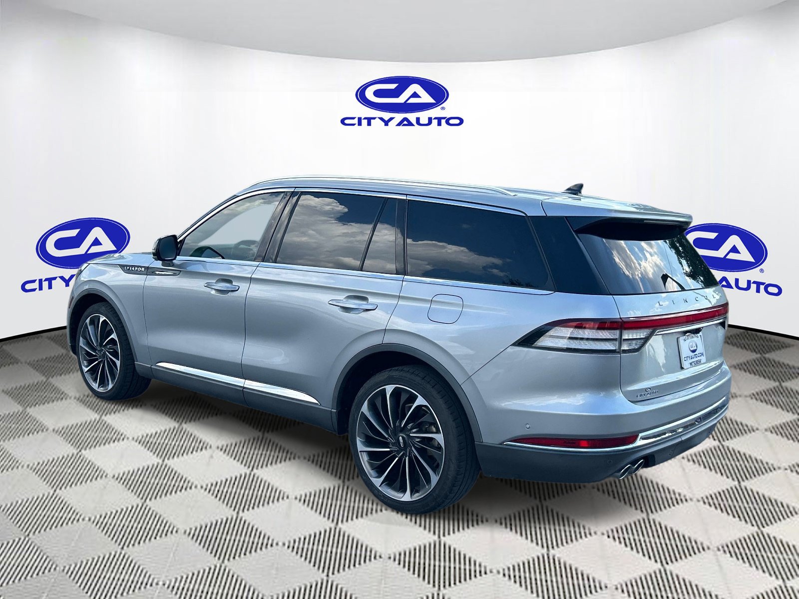 Used 2021 Lincoln Aviator Reserve w/ Equipment Group 202A AWD/4WD image 5