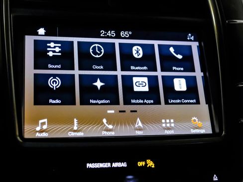 Used 2019 Lincoln Nautilus Select image 22