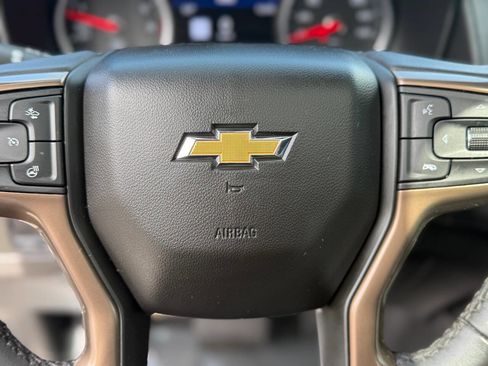 Used 2021 Chevrolet Suburban High Country image 63