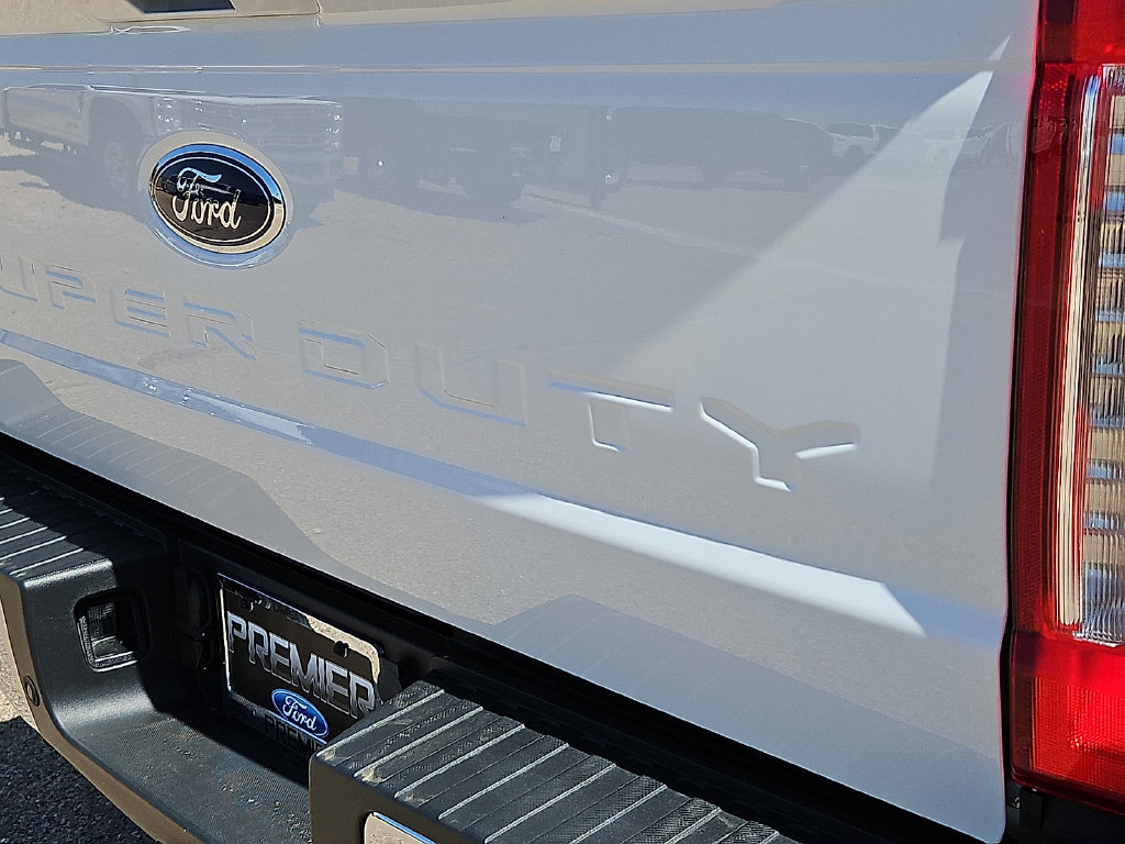 Used 2024 Ford F250 Lariat w/ FX4 Off-Road Package AWD/4WD image 15