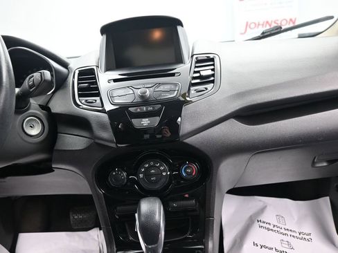 Used 2014 Ford Fiesta SE w/ Equipment Group 201A FWD image 21