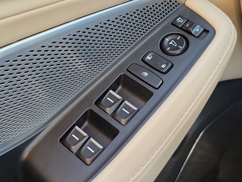 Used 2022 Acura MDX FWD w/ Technology Package image 25