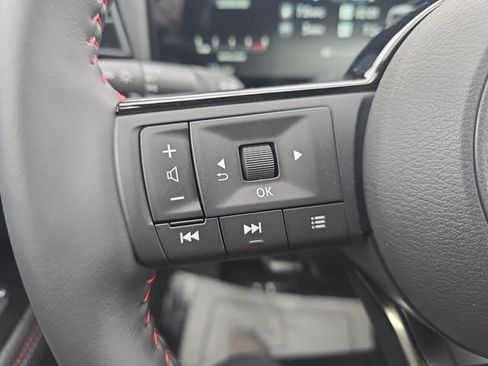 New 2026 Nissan Kicks SR FWD image 23