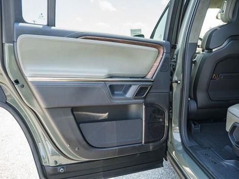 Used 2023 Rivian R1S Launch Edition image 23