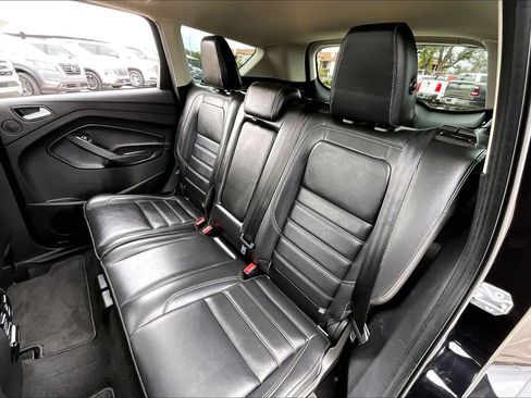 Used 2019 Ford Escape Titanium image 20