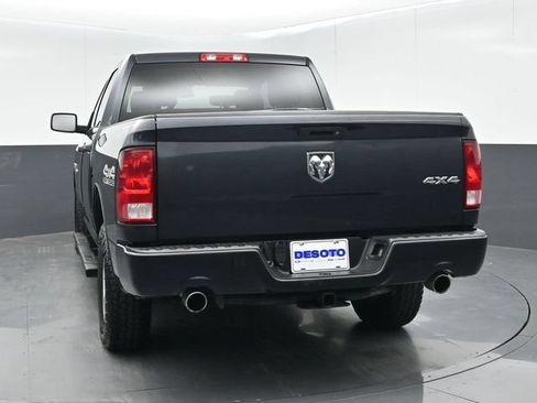 Used 2018 RAM 1500 Express AWD/4WD image 7