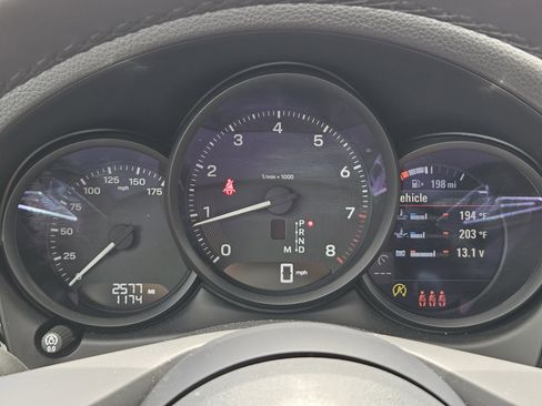 Certified 2026 Porsche Macan AWD/4WD image 16