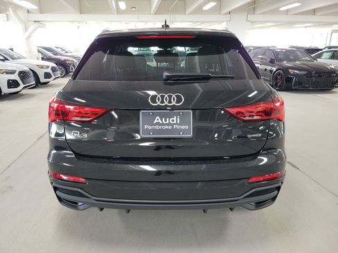 Used 2024 Audi Q3 2.0T Premium w/ Convenience Package AWD/4WD image 9