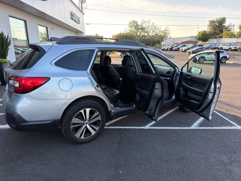 Used 2019 Subaru Outback 2.5i Limited AWD/4WD image 10