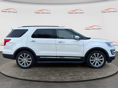 Used 2017 Ford Explorer Limited AWD/4WD image 6