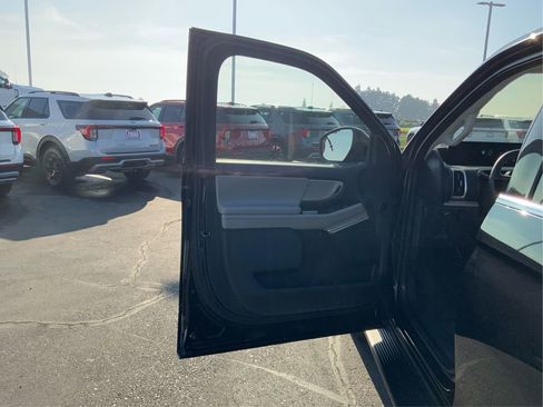 Used 2025 Ford Expedition Max Active image 21