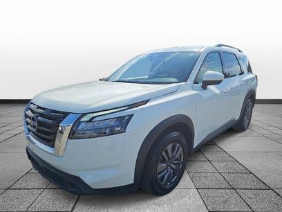 Used 2025 Nissan Pathfinder SV
