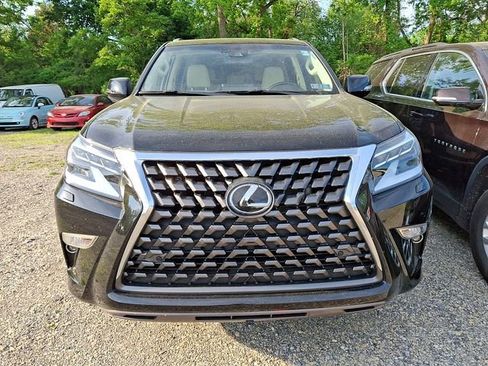 Used 2023 Lexus GX 460 Premium w/ Premium Package AWD/4WD image 2