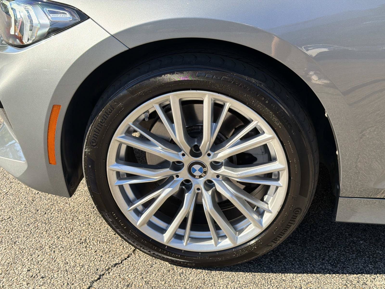 Certified 2023 BMW 330i xDrive Sedan w/ Convenience Package AWD/4WD image 19