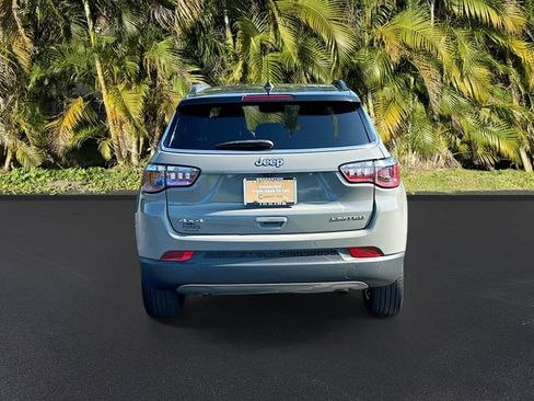 Used 2024 Jeep Compass Limited image 6